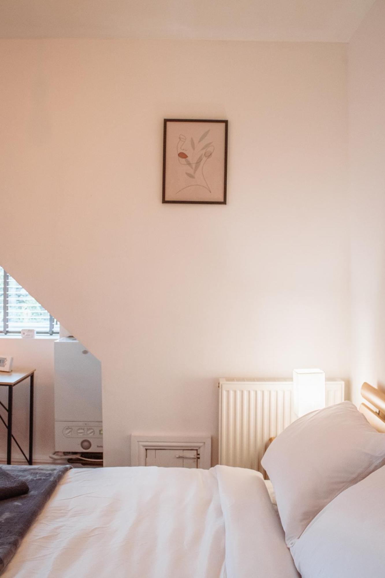 Spacious Flat With Free Parking Apartment Harrogate Luaran gambar