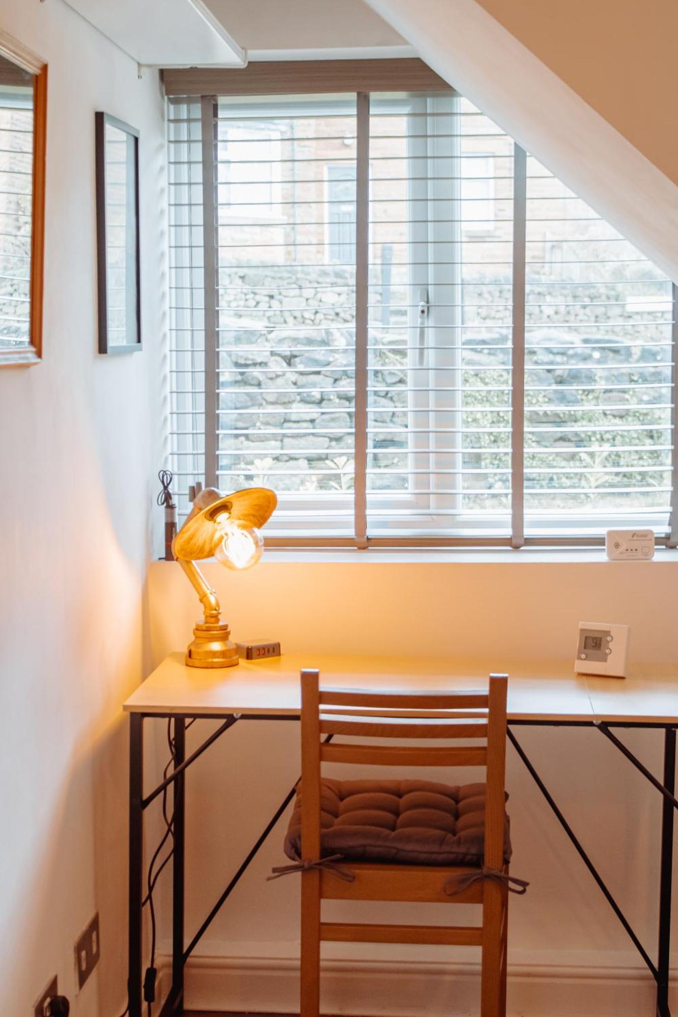 Spacious Flat With Free Parking Apartment Harrogate Luaran gambar
