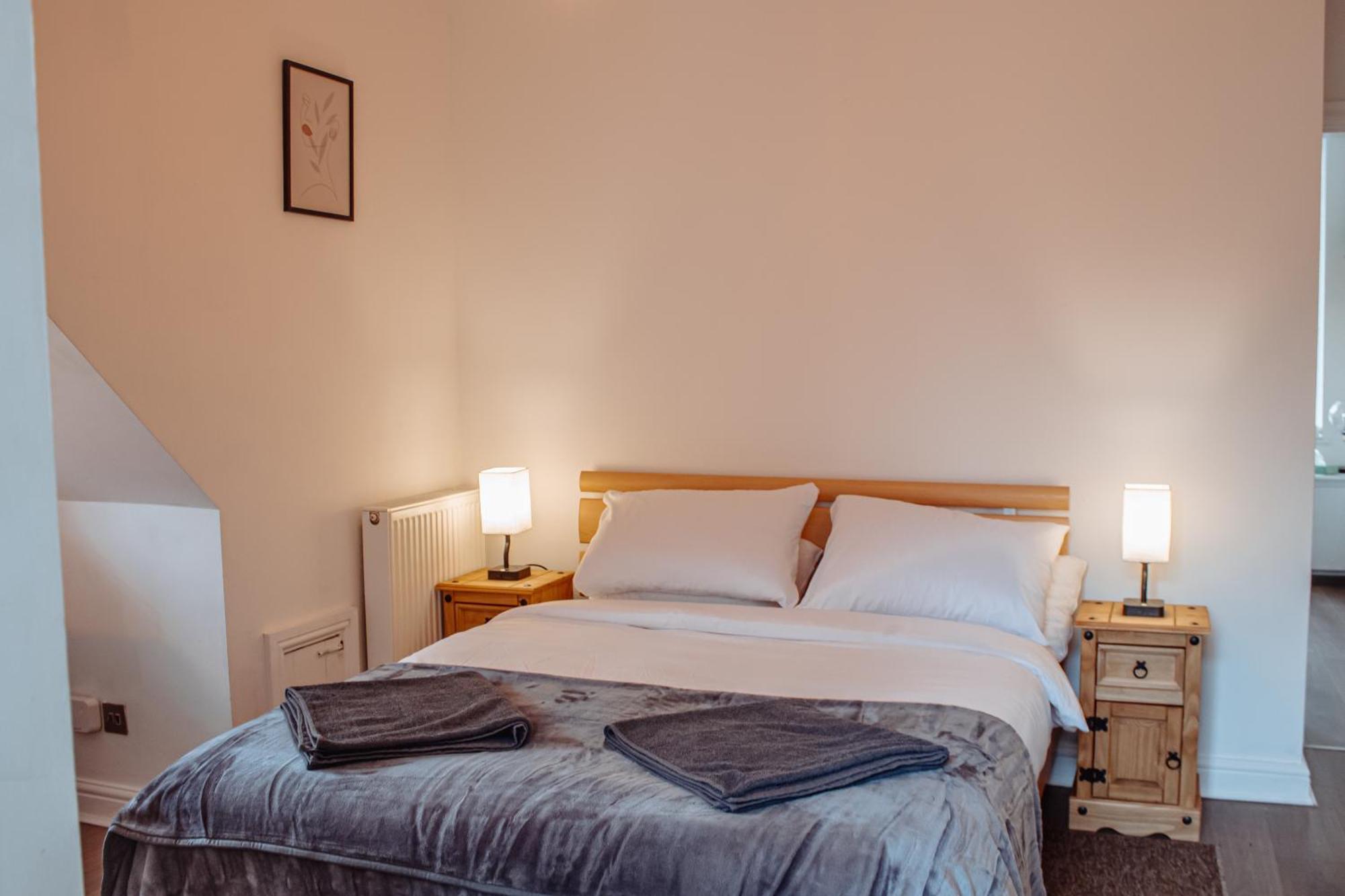 Spacious Flat With Free Parking Apartment Harrogate Luaran gambar